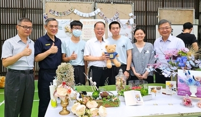 114學年度社團招募展(花藝社)